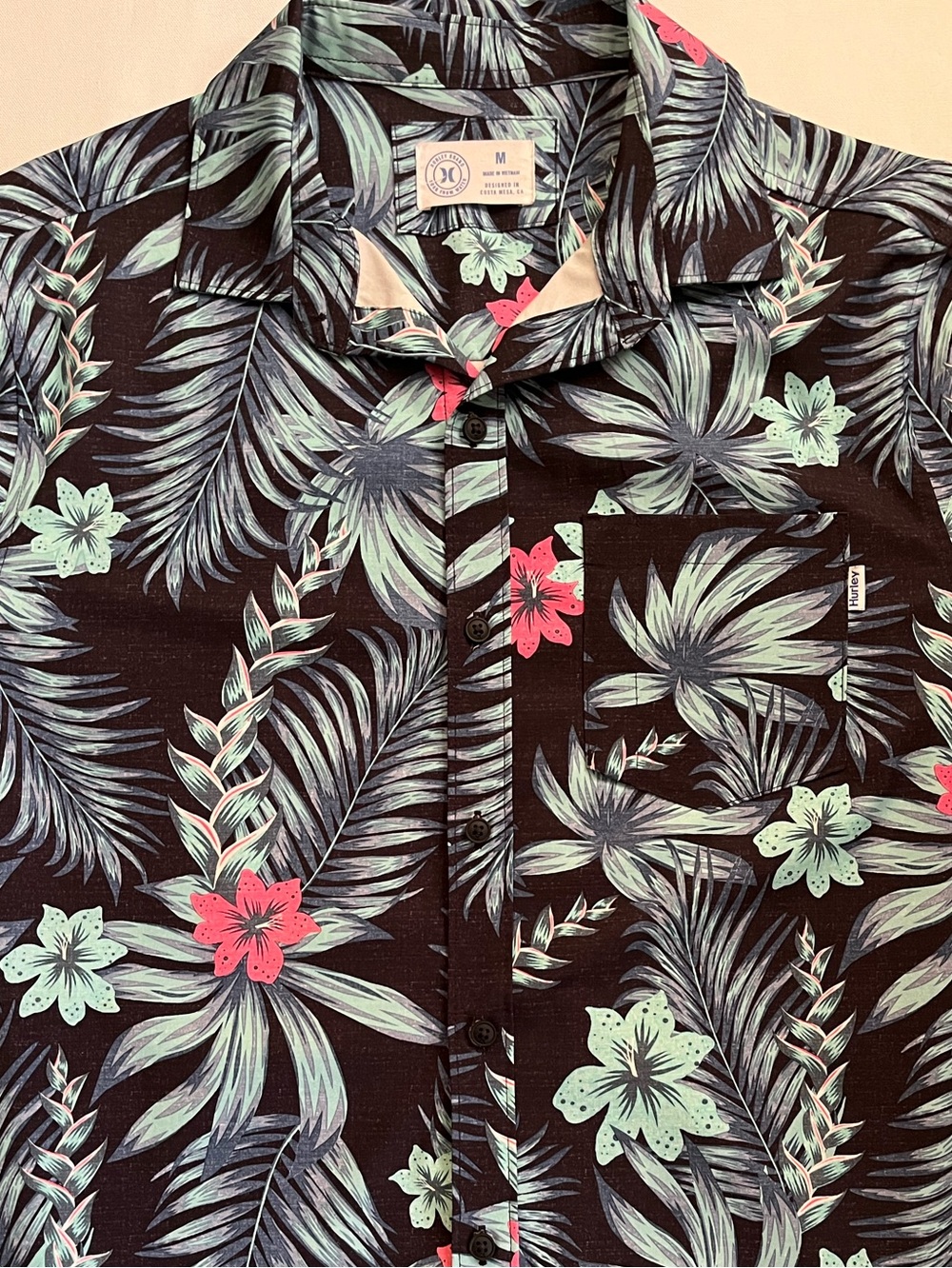 Hurley Black Tropical Floral Button-Down Shirt with Mint & Pink Accents - Size M